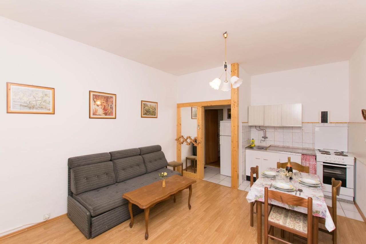 Apartments Amalija Водице Екстериор снимка