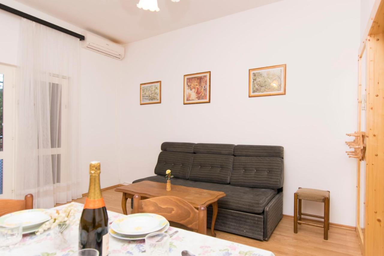 Apartments Amalija Водице Екстериор снимка